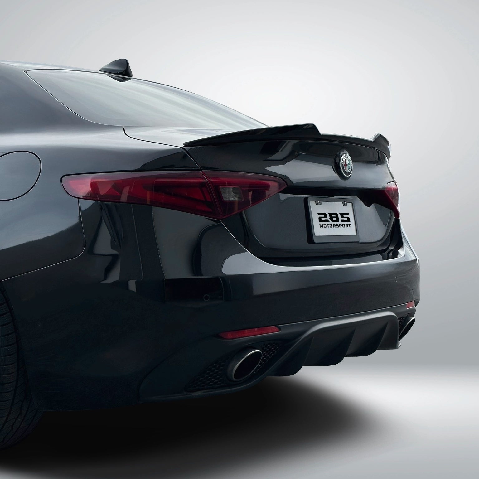 M4 Style Trunk Spoiler - 2016-2023 Alfa Romeo Giulia 952 Sedan
