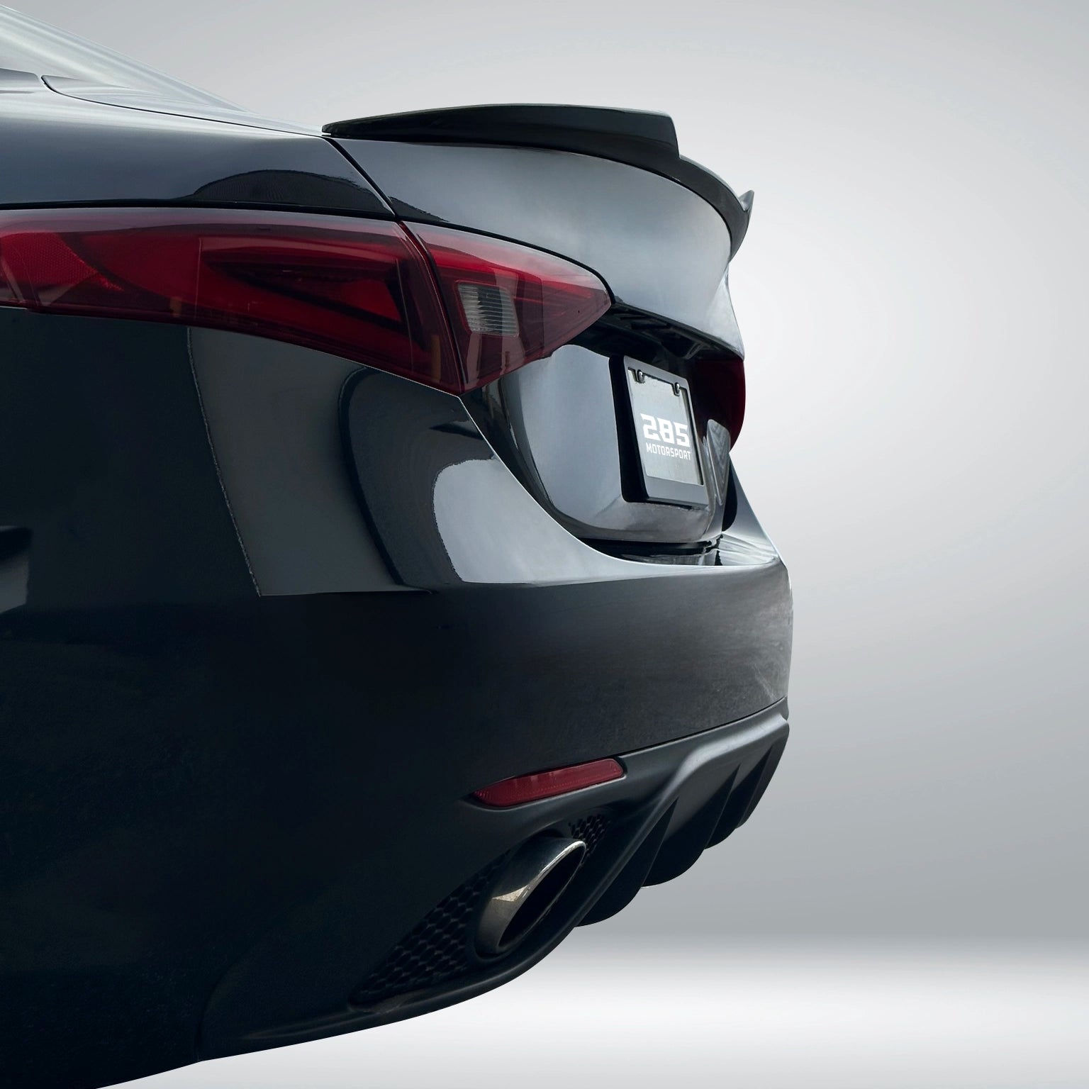 M4 Style Trunk Spoiler - 2016-2023 Alfa Romeo Giulia 952 Sedan